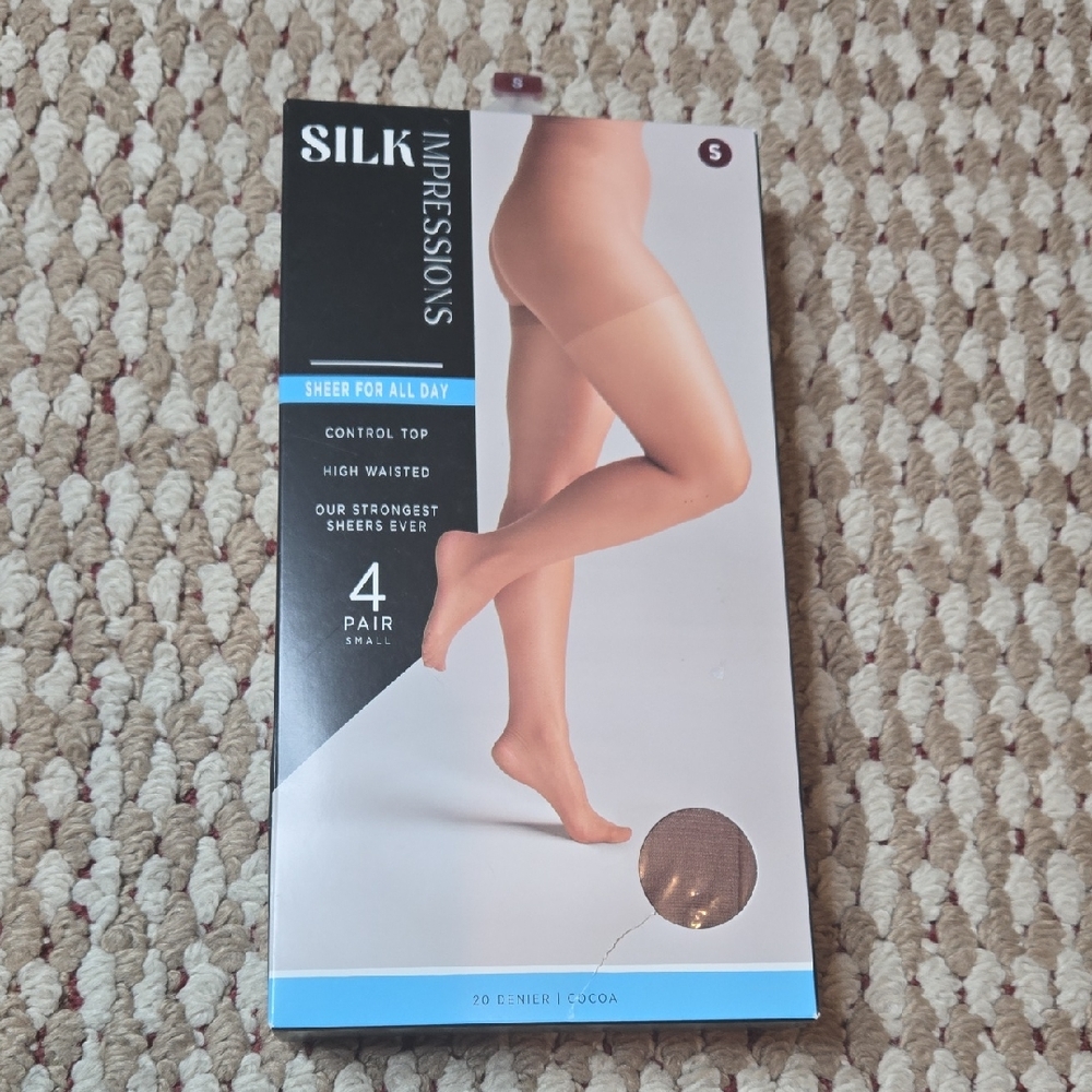 Silk Impressions Sheer All Day 20 Denier Cocoa 4 Pairs Small Panty Hose Tights
